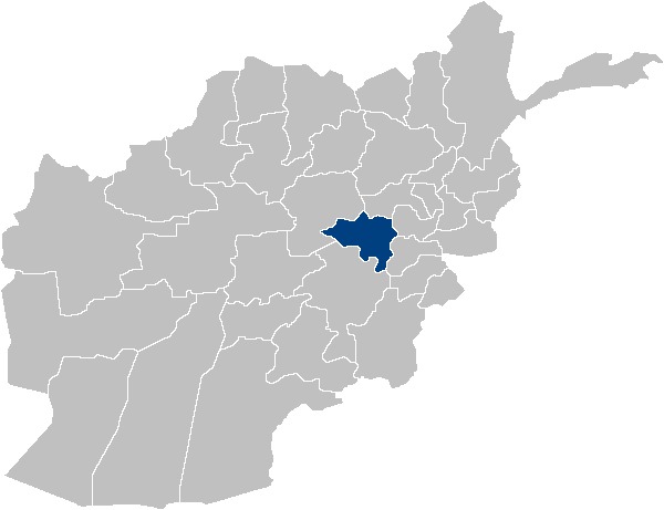 Wardak, blau markiert, hat ungefähr eine Fläche von 8.938,1 km² und hat ca. 580.000 Einwohner (Stand 2008).